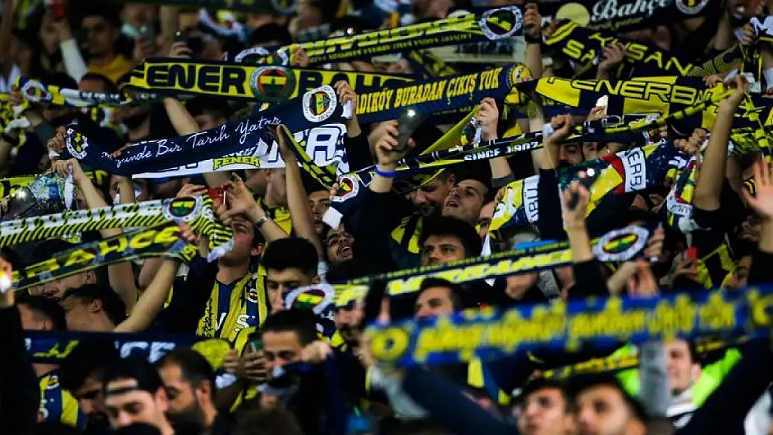 Fenerbahçe 77 milyon euroluk yıldıza resmi teklif yaptı