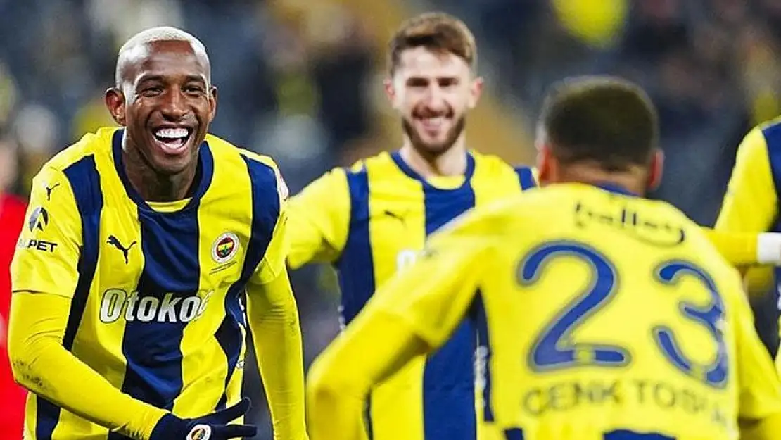 Fenerbahçe'de Neler Oluyor! Taraftar transfer beklerken yıldız oyuncu Flamengo'nun radarında