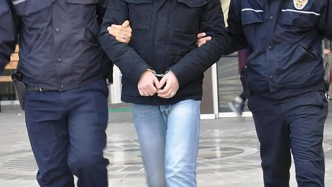 FETÖ/PDY TERÖR ÖRGÜTÜNÜN ASKERİ YAPILANMASINA YÖNELİK OPERASYONDA 17 RÜTBELİ ASKER VE 1 ÖĞRETMEN GÖZALTINA ALINDI