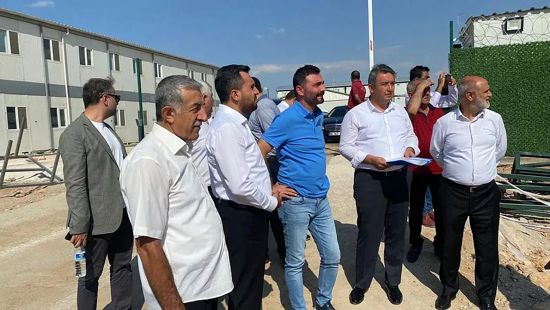 Gelecek Partisi'nden Deprem Bölgesi İllerine Kapsamlı Ziyaret