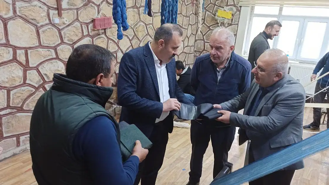 GENÇLİK SPOR MÜDÜRÜ KISACIK ŞAL ŞEPİK KUMAŞI KÜLTÜREL ZENGİNLİĞİMİZDİR
