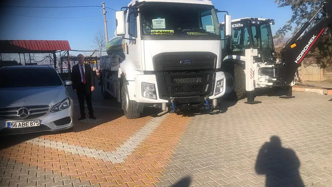 Gökçebağ Belediyesi Makine Parkını Güçlendiriyor