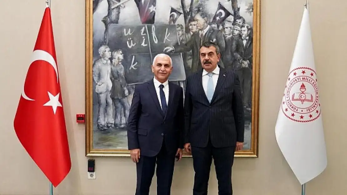 Gül'den Milli Eğitim Bakanı Yusuf Tekin'e 'Hayırlı Olsun' Ziyareti