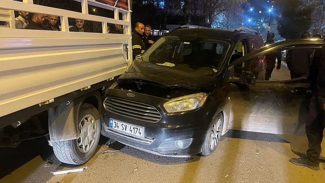 Güres Caddesinde Trafik Kazası