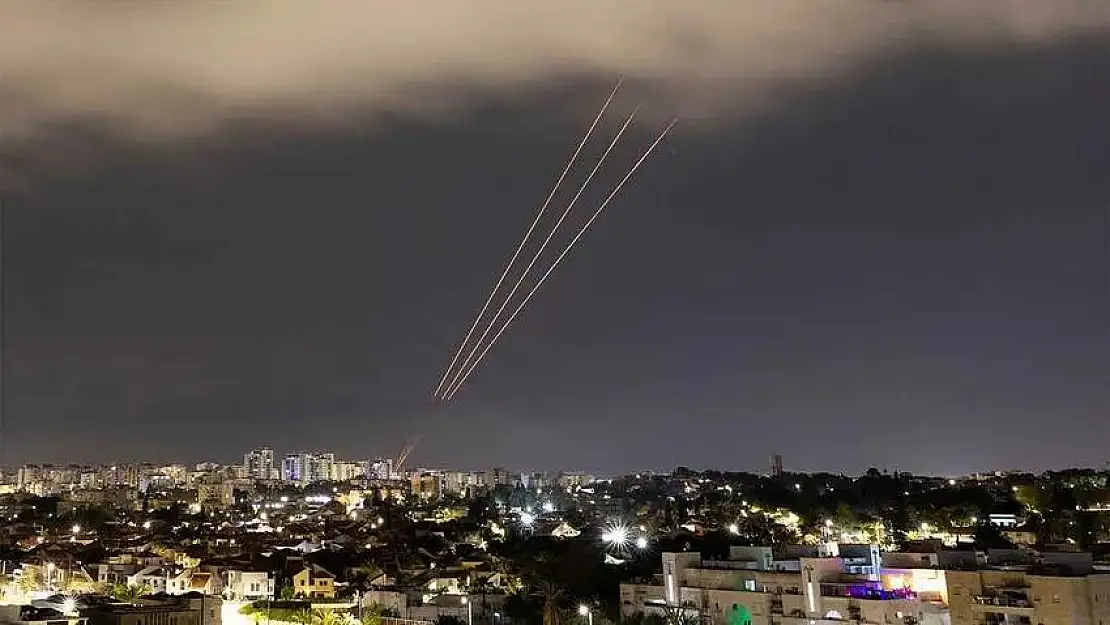 Hamas, Tel Aviv'e Füze Saldırısı Düzenlediğini Açıkladı