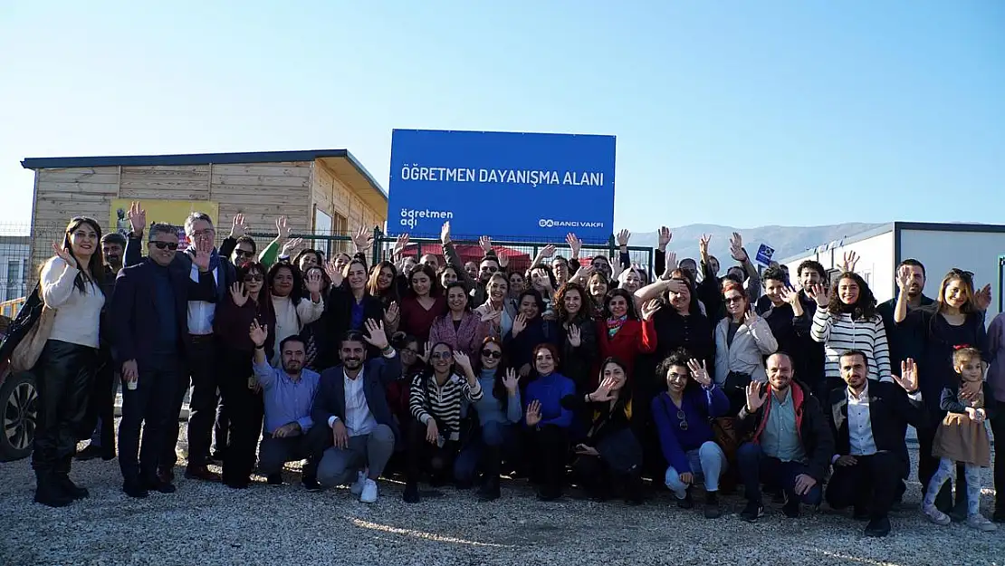 Hatay'ın Yeniden Ayağa Kalkmasında Öğretmenlerle Beraber Çözüm Üretecek