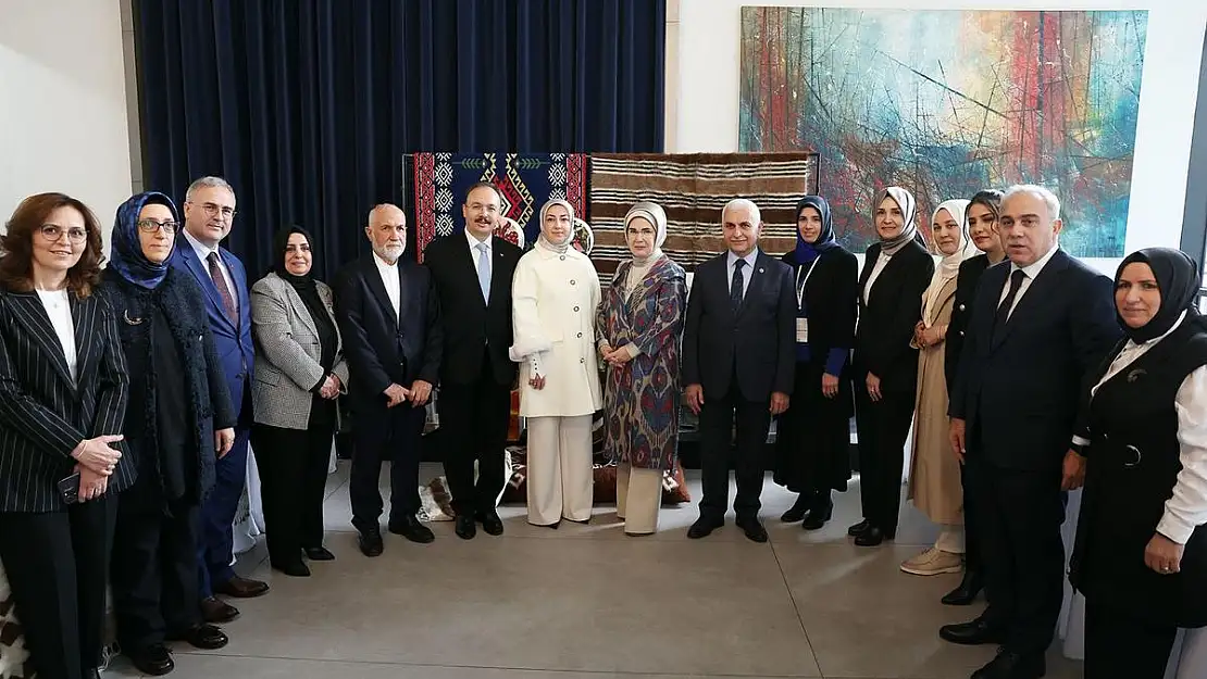Hemşehrimiz Emine Erdoğan'ın 'Siirtli Kadınlarla Buluşma'  Programıyla İlgili Valiliğin Sosyal Medya Paylaşımı