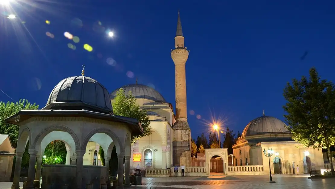 Hz. Veysel Karani Türbesi Restorasyonunda Son Aşamaya Gelindi