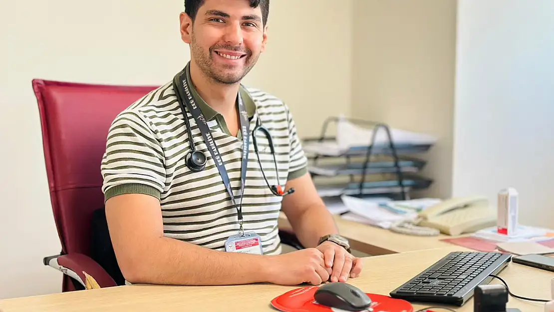 İç Hastalıkları Uzmanı Dr. Eren Yalçın Siirt'te Göreve Başladı