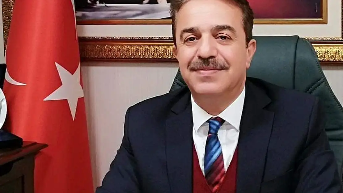 İÇİŞLERİ BAKAN DANIŞMANI FEVZİ SEVGİLİ'NİN MİRAÇ KANDİLİ KUTLAMA MESAJI