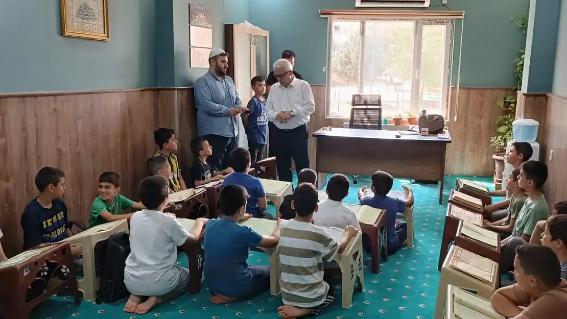 İl Müftüsü Pinal, Ensar Camii'ndeki Yaz Kur'an Kursu Öğrencileriyle Buluştu