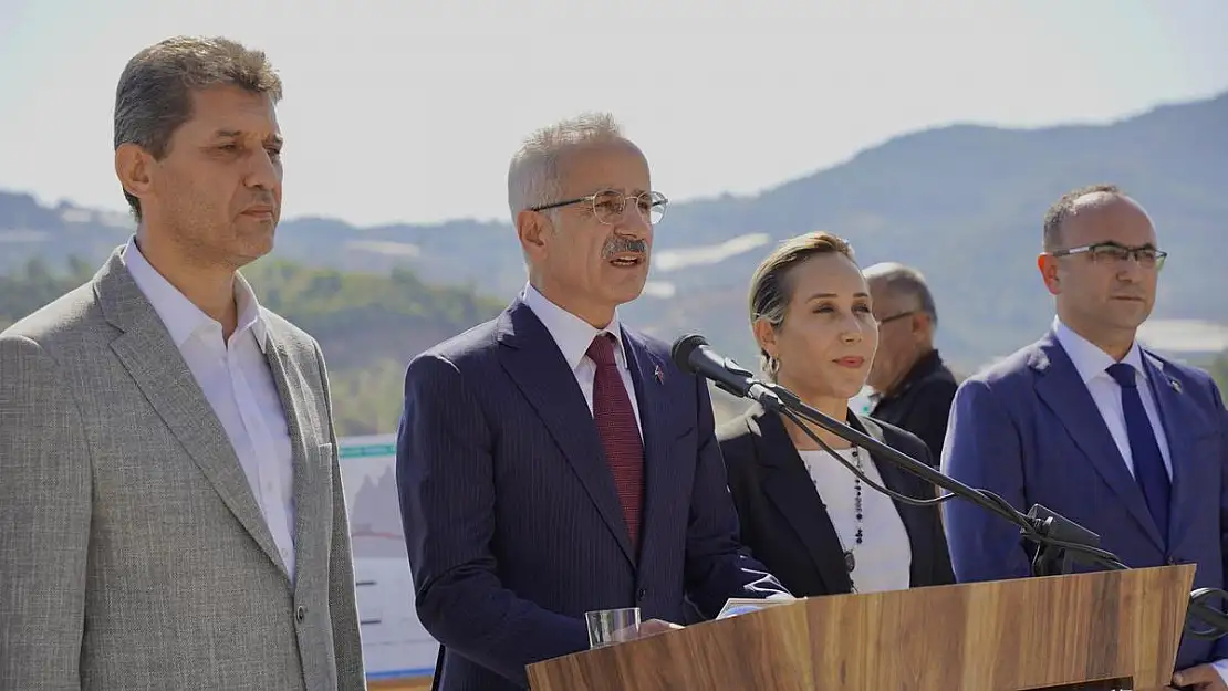 INSTAGRAM KANUNLARA UYARSA ERİŞİM YASAĞI KALKACAK