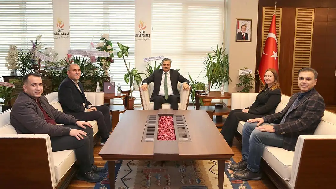 İş Bankası Şube Müdürü ve Siirt 2. Noterinden Rektör Şındak'a Tebrik Ziyareti