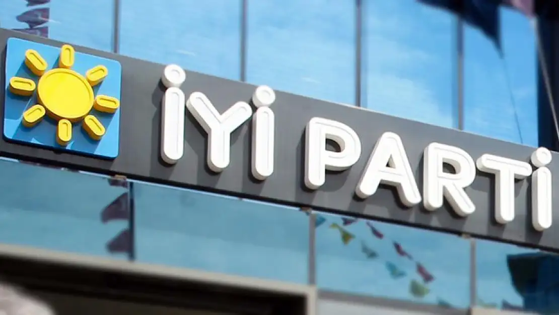 İyi Parti'de Görevden Almalar Sürüyor