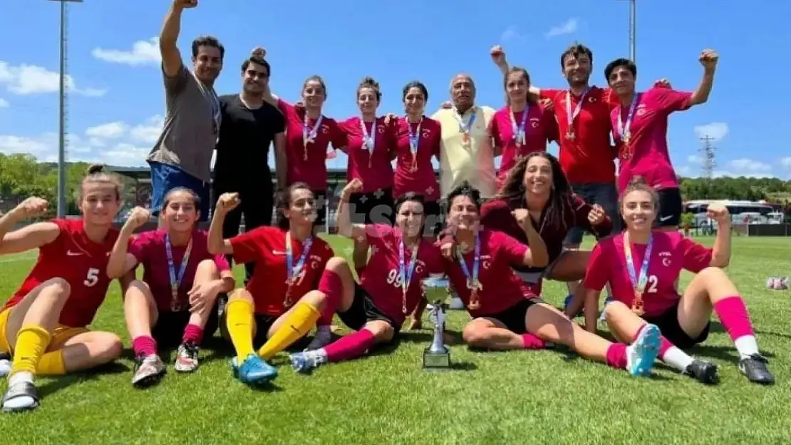 Kadınlar Futbol Takımı Şampiyon Oldu! Türkiye'yi Avrupa'da Temsil Edecek