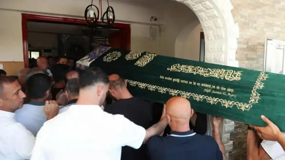Kaldırımda Yürürken Otomobil Çarpan Siirtli Kadın Hayatını Kaybetti