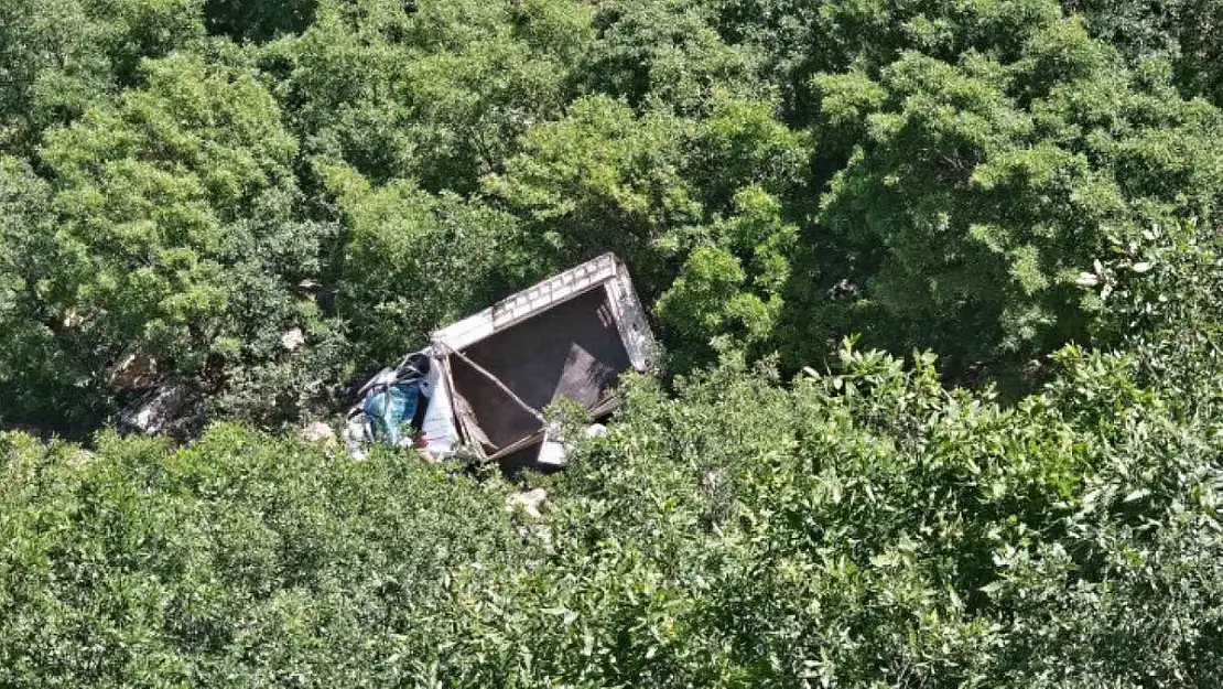 Kamyonet Şarampole Yuvarlandı!