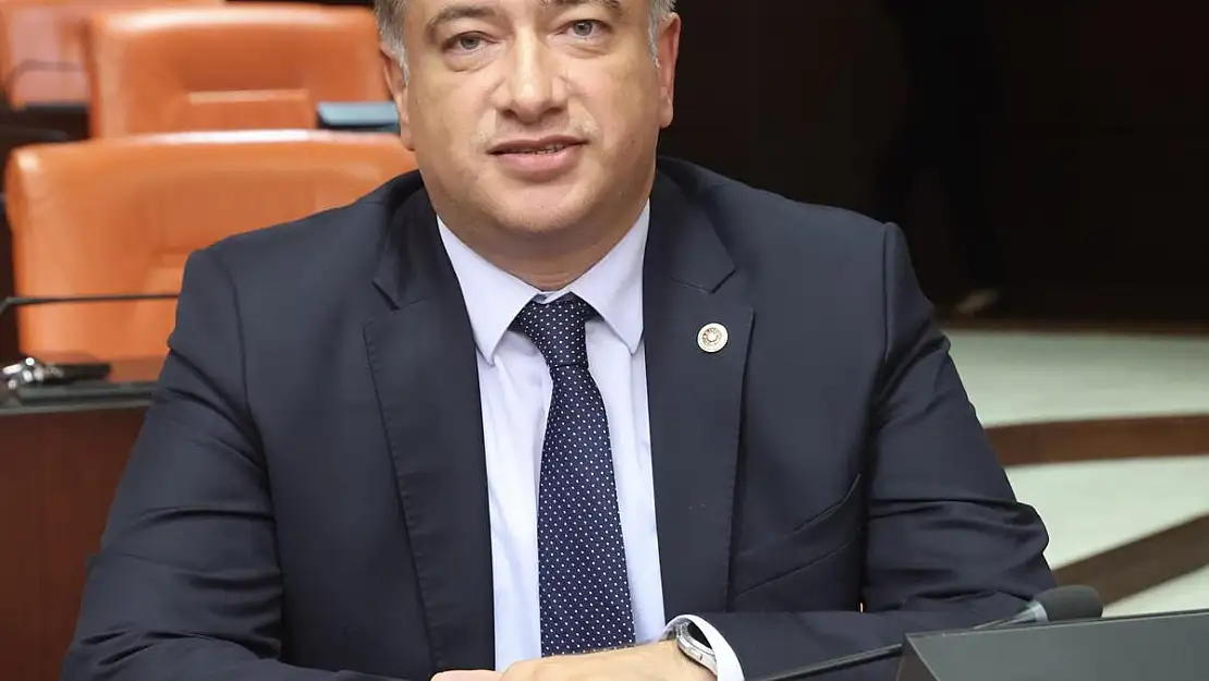 Kısacık: Öğretmenlerimiz Bir Anne, Bir Baba, Bir Abla, Bir Ağabeydir
