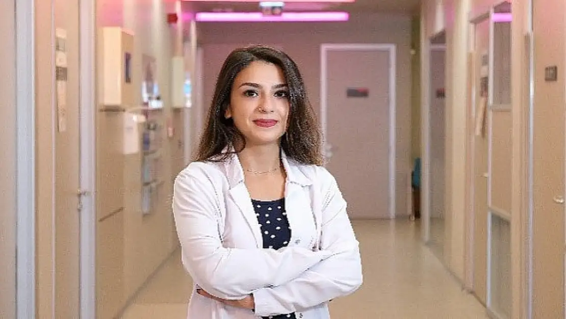 Konuşması Bozulan Alzheimer Hastaları Sosyallikten Uzaklaşıyor