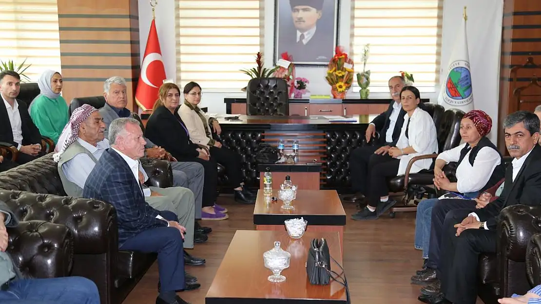 Kurtalan Belediyesi Eş Başkanlarından Hayırlı Olsun Ziyareti