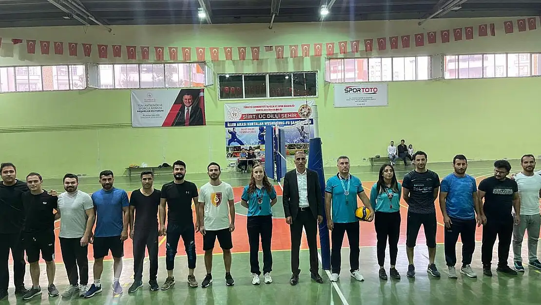 Kurtalan'da '29 Ekim Cumhuriyet Bayramı' Kapsamında Voleybol Turnuvası
