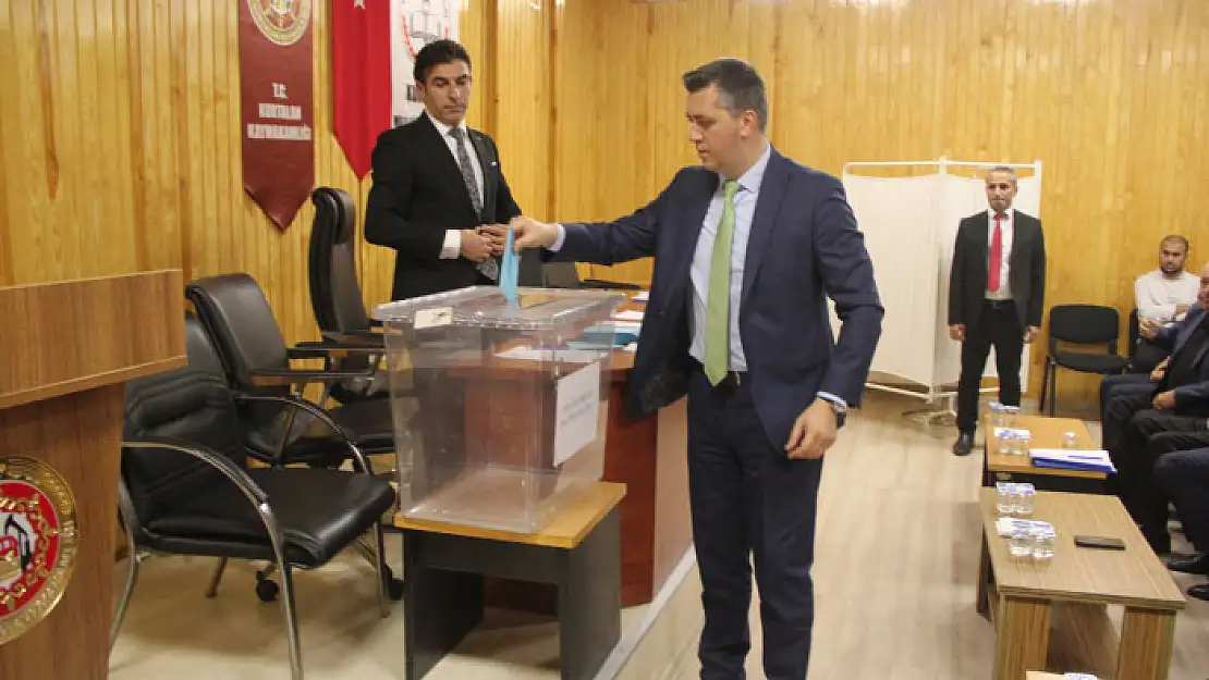 Kurtalan'da, Köylere Hizmet Götürme Birliği Encümen Seçimi Yapıldı