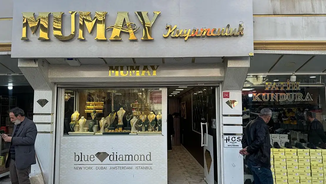 Kuyumculukta Dev Bir Adım