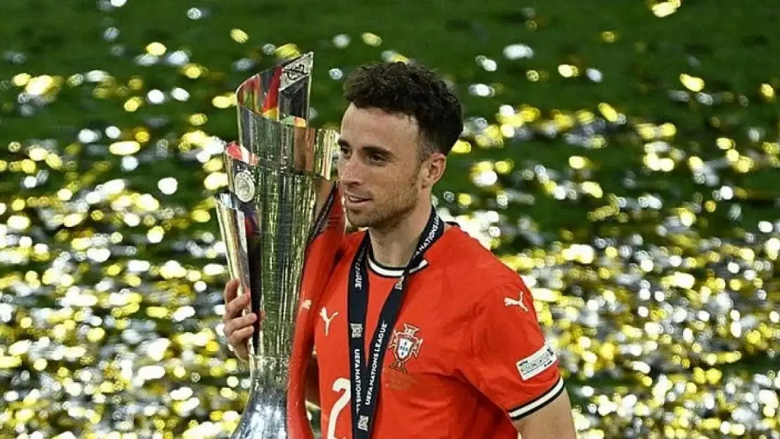 Liverpool'un Yıldızı Diogo Jota Trafik Kazasında Hayatını Kaybetti