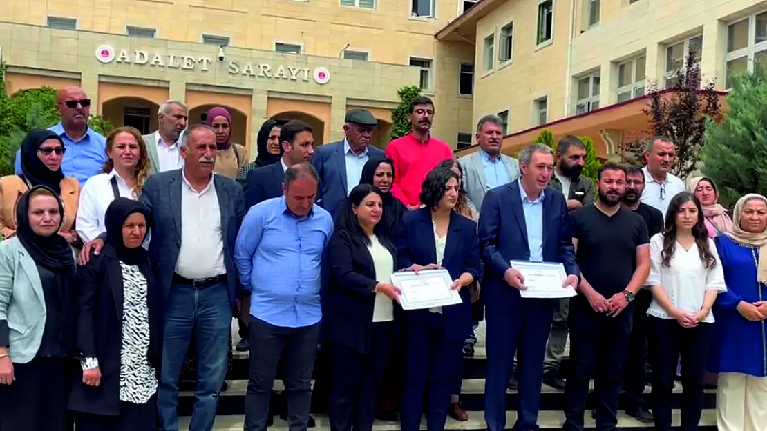 Mazbatalarını Aldılar