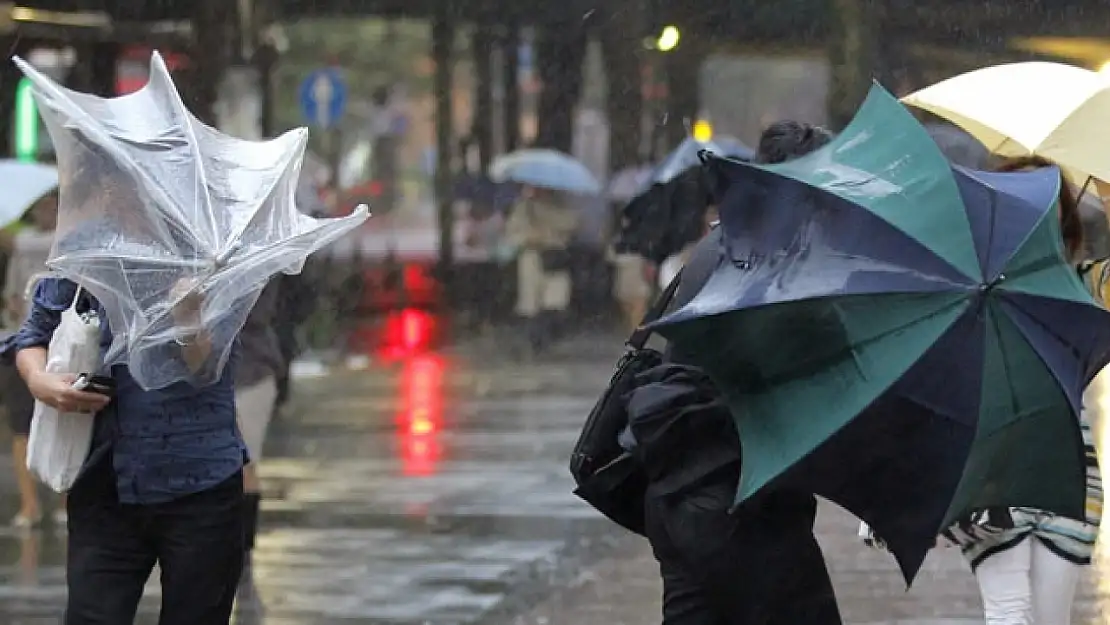 Meteoroloji Siirt Dahil 4 İli Uyardı: Kuvvetli Rüzgar ve Sağanak Bekleniyor