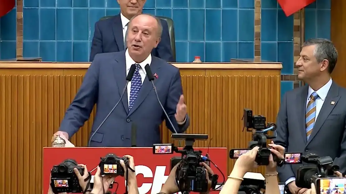 Muharrem İnce Resmen CHP'de: 'Bu Geri Dönüş Değil, Kucaklaşma ve Sarılmadır'
