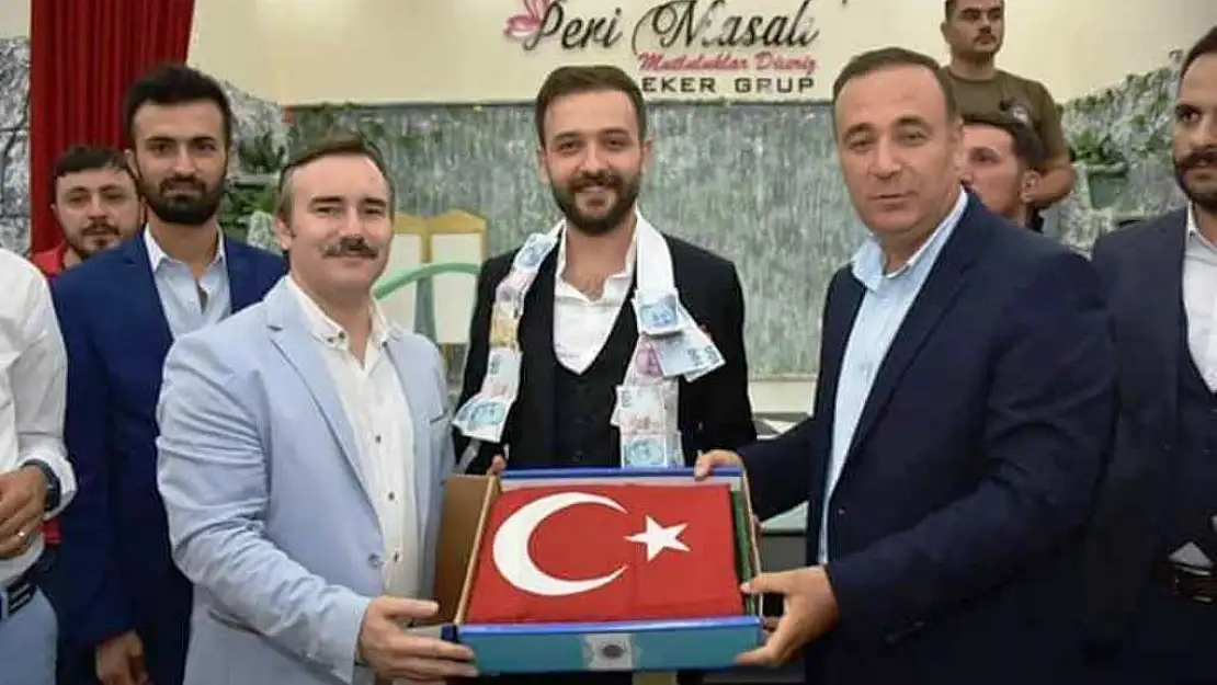 Mutlu Bir Evlenme