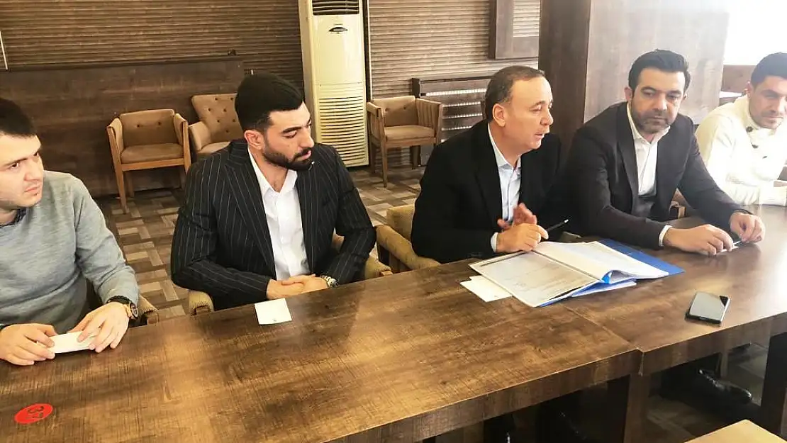 ÖREN VE OLĞAÇ BASIN MENSUPLARIYLA BİR ARAYA GELEREK  YAPILAN ÇALIŞMALAR HAKKINDA BİLGİLENDİRMEDE BULUNDULAR