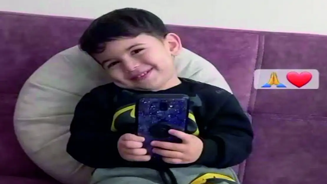 Otomobil Çarpan 4 Yaşındaki Siirtli Çocuk Hayatını Kaybetti!
