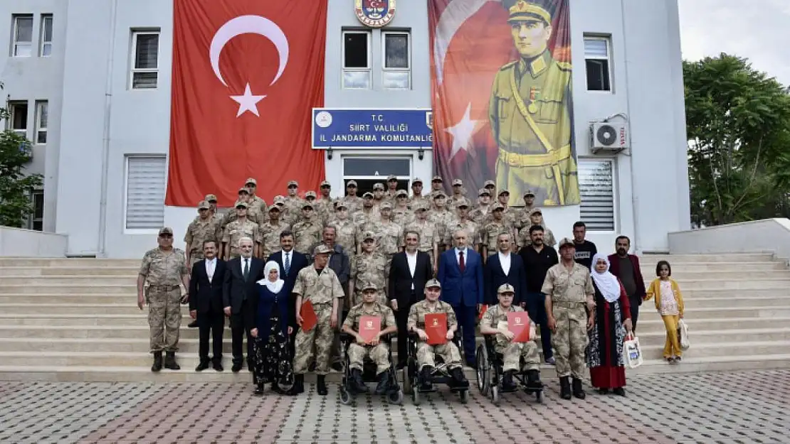 Özel Bireyler Askeri Üniforma Giyerek Yemin Törenine Katıldı