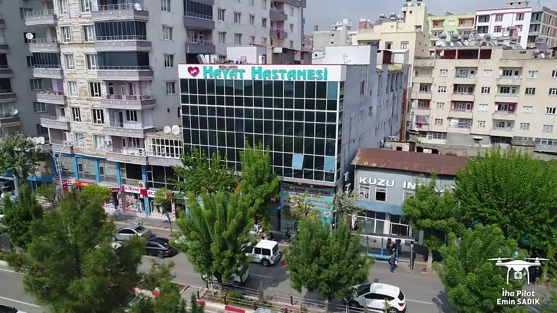 Özel Siirt Hayat Hastanesi Doğumhane Kadrosunu Güçlendirdi: 2 Deneyimli Ebe Göreve Başladı