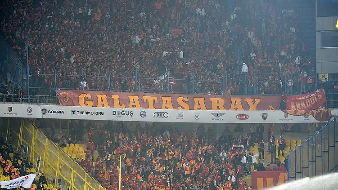 Pazar Günü Oynanacak Fenerbahçe-Galatasaray Derbisinde Galatasaray'lı Taraftarlar da Trübünde Yer Alacak