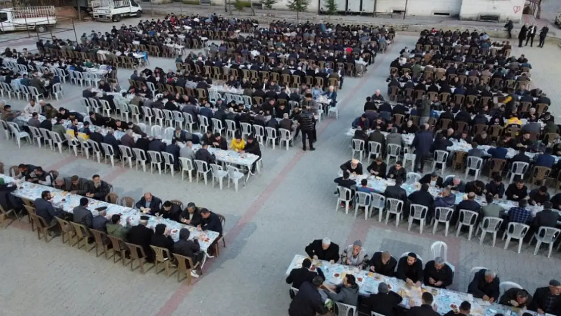PERVARİ BELEDİYESİ TARAFINDAN 2 BİN KİŞİLİK İFTAR PROGRAMI