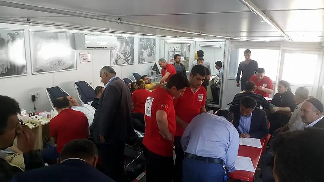 Pervari İlçe Belediye Personelleri  Kan Bağışında Bulundu