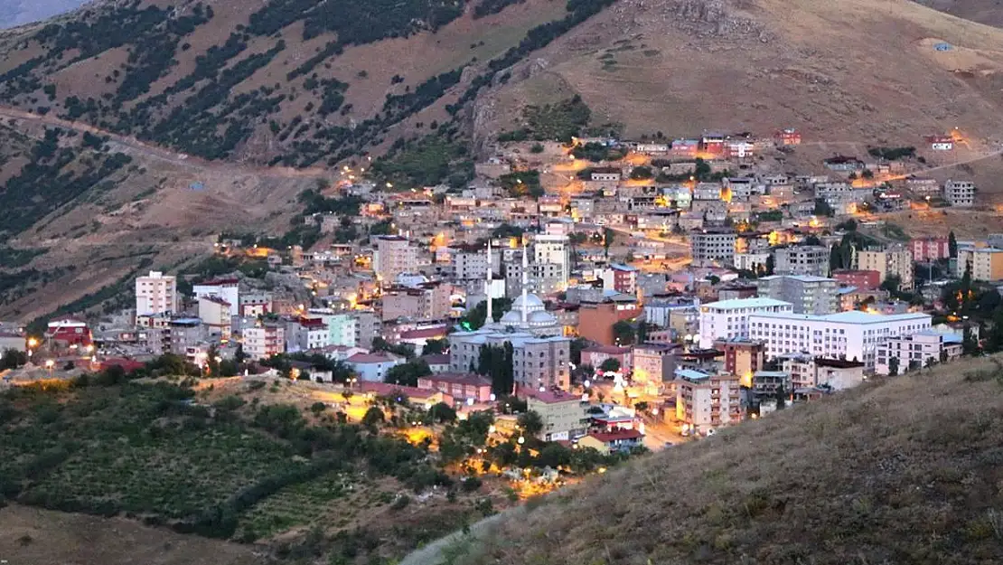 Pervari'de 5 Dakika Arayla Üst Üste 2 Deprem