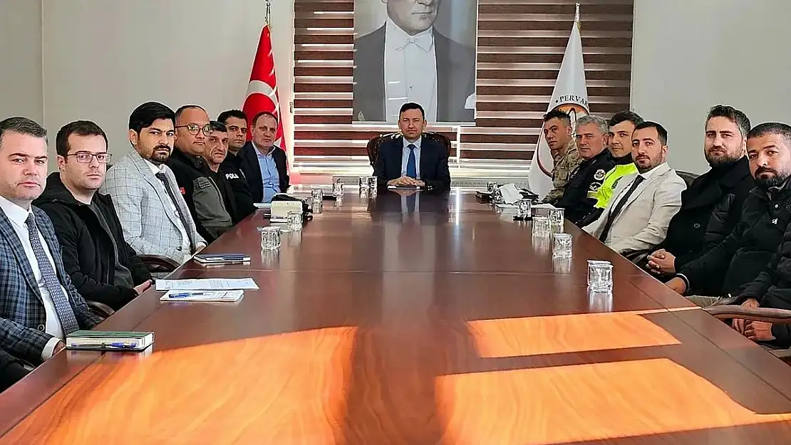 Pervari'de Kış Mevsiminde Trafik Güvenliği Toplantısı