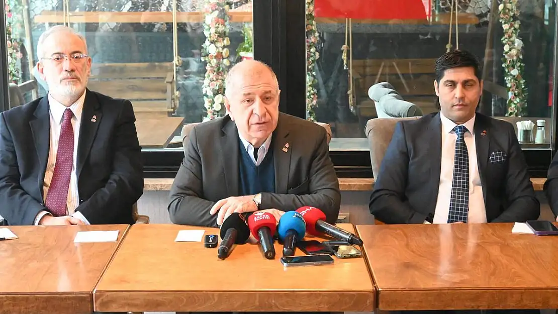 Prof.Dr.Ümit Özdağ, 'PKK ve YPG Türkiye'yi Basmaya Hazırlanmaktadır'