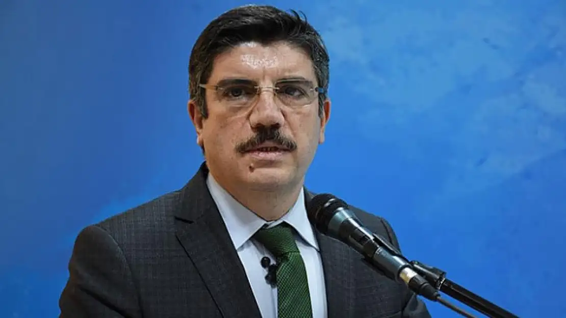 Prof.Dr.Yasin Aktay'ın Kaleminden: Üniversite İle İlgili İdealler, Söylentiler ve Gerçekler