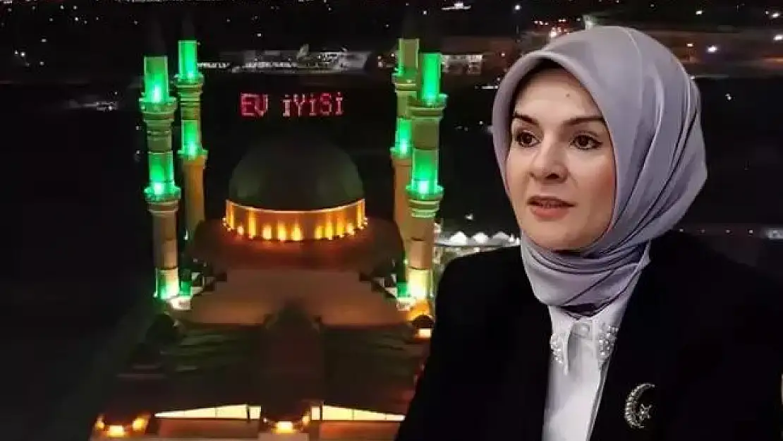 Ramazanın İkinci Yarısında Mahyalar, 'Aile Yılı' İçin Yanıyor