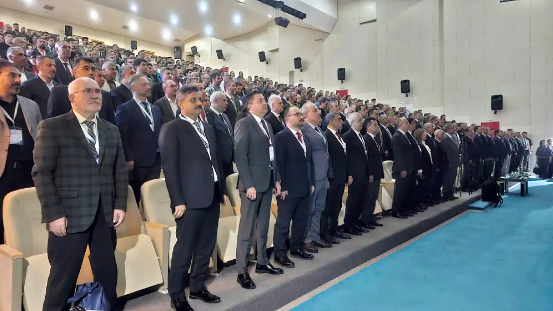 Rektör Şındak 'Bölgesel Kalkınma Odaklı Misyon Farklılaşması ve İhtisaslaşma' Toplantısına Katıldı