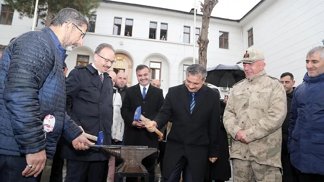 Rektör Şındak Nevruz Bayramı Etkinliklerine Katıldı