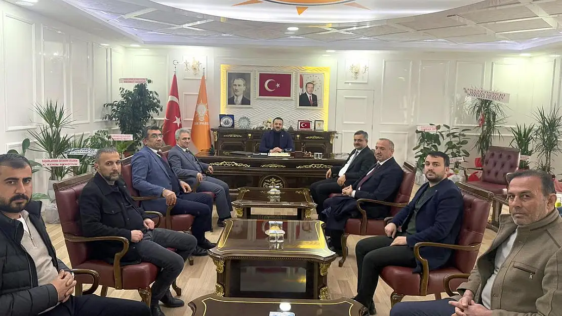 Rektör Şındak'tan Ak Parti Siirt İl Başkanı Özturan'a Hayırlı Olsun Ziyareti