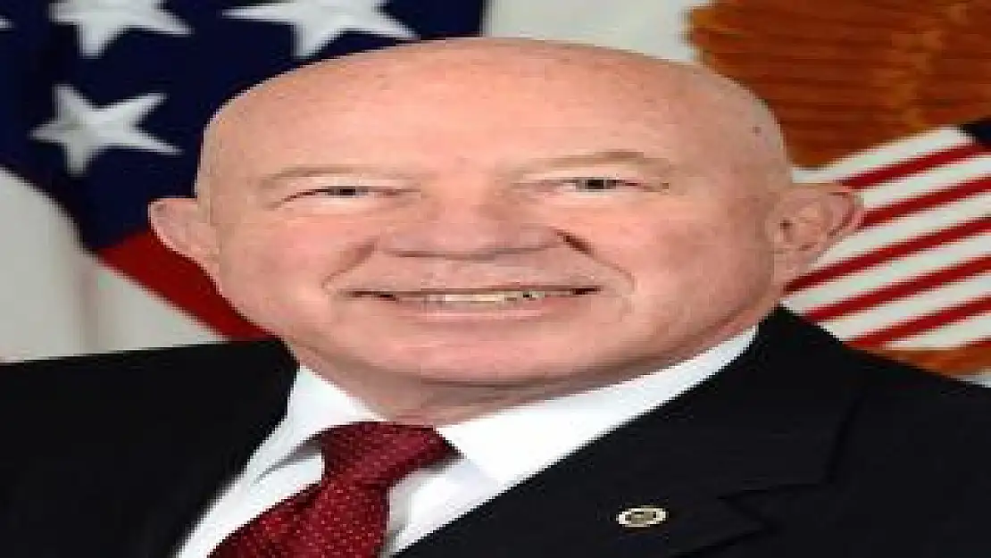 Roberts, Masa Strateji Merkezine Geliyor