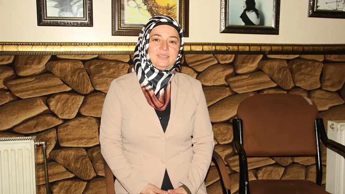 Ronahi Nurden Toymaz, DEM'in Kayabağlar Belediye Eş Başkan Adayı