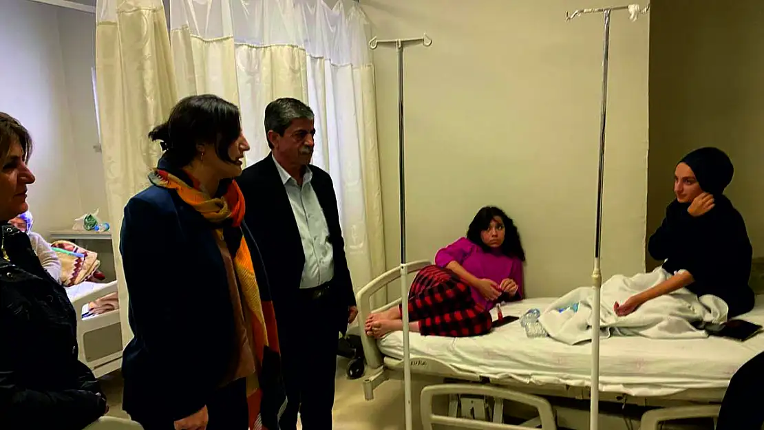 Sarıtaş'tan Zehirlenen Öğrencilere Ziyaret (Videolu Haber)
